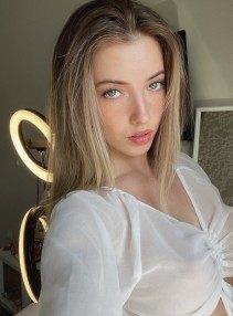 Фото проститутки Аня без предоплаты №2 в городе Азнакаево