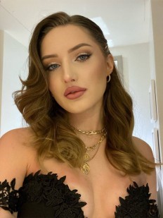 Фото проститутки Юля №1 в городе Азнакаево